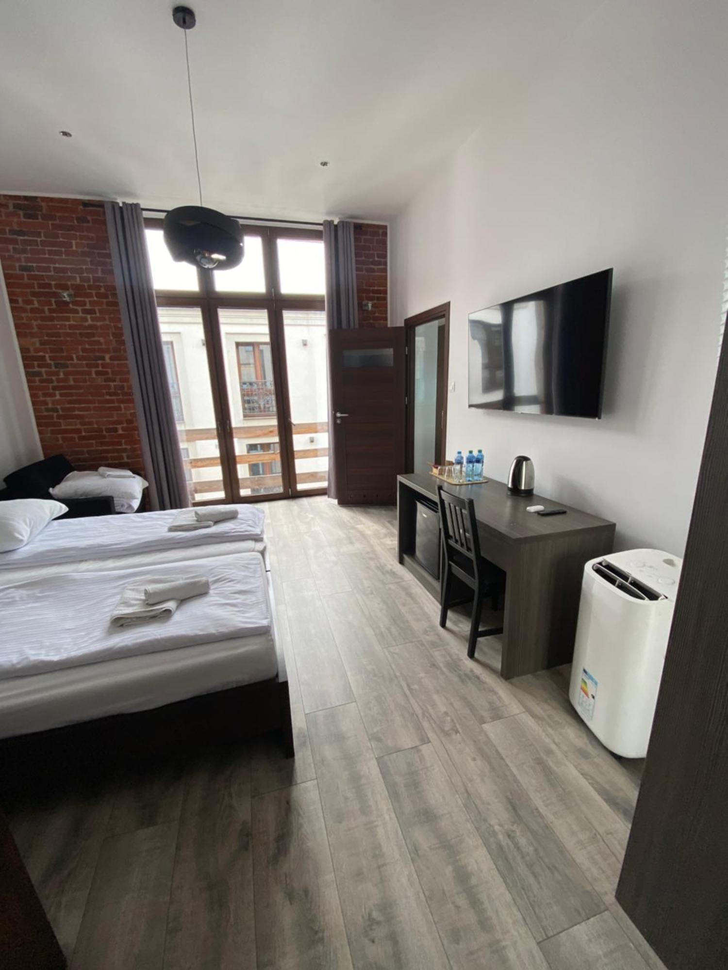 Aparthotel Lodz 55 Piotrkowska Bagian luar foto